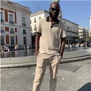 FRANCES.Abdou, profesor nativo de francés con experiencia en enseñanza, ofrece clases personalizadas para estudiantes